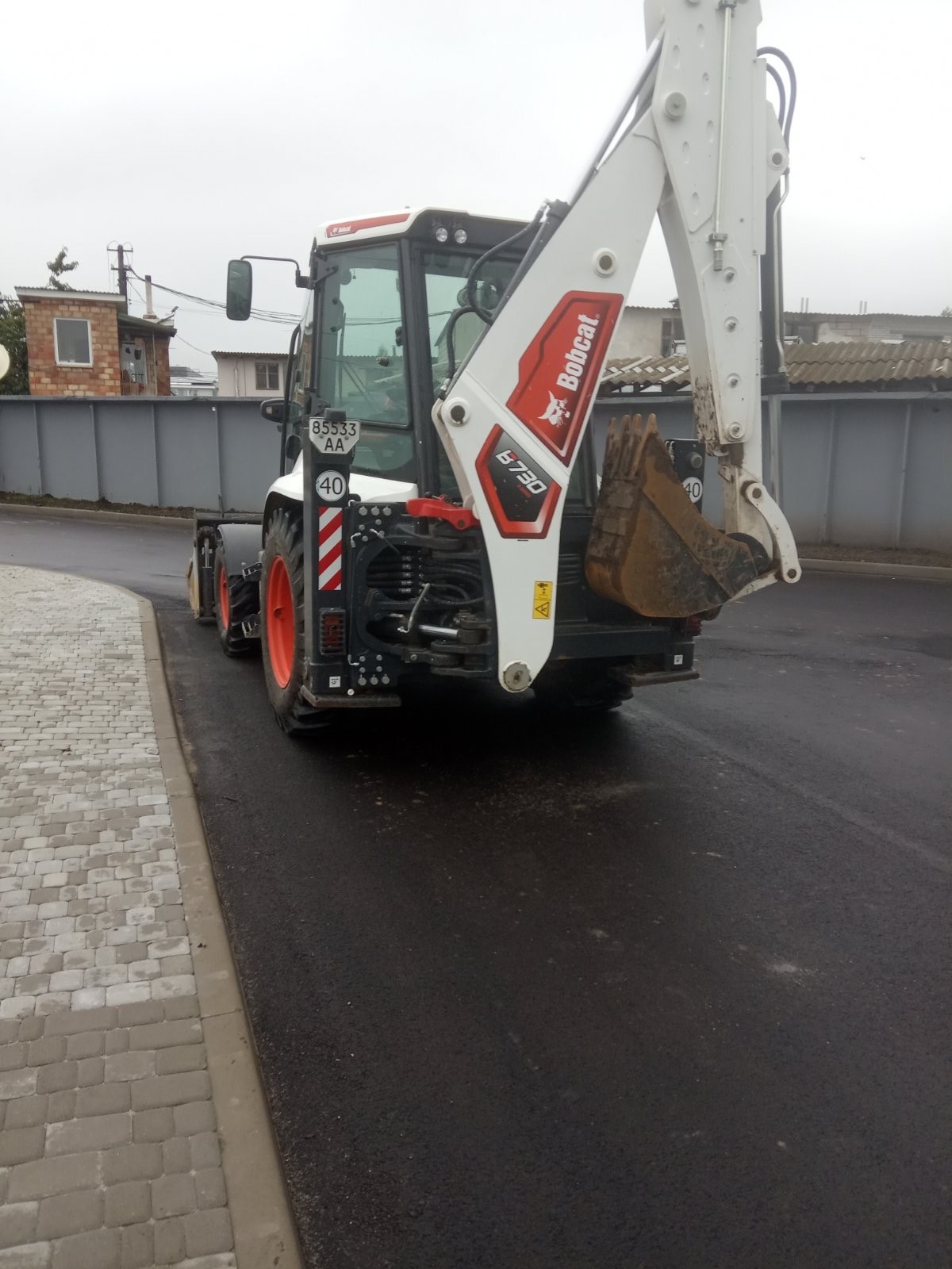 Послуги екскаватора bobcat з водієм 3exj