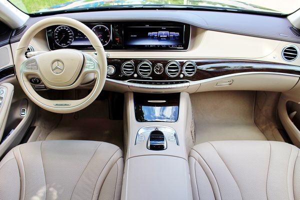 084 Vip-авто Mercedes-Benz W222 S500L на свадьбу lXp6