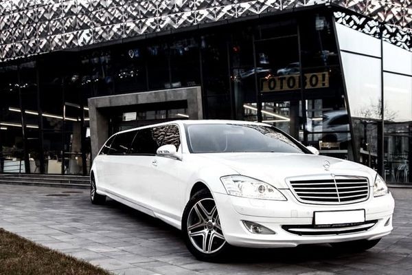 031 Лимузин Mercedes-Benz W221 S600 на свадьбу lAwB