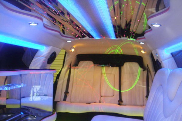 006 Лимузин Chrysler 300C Rolls-Royсe Phantom черный lkn3