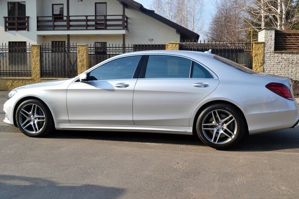083 Vip-авто Mercedes W222 S500L серебристый на свадьбу jwX9