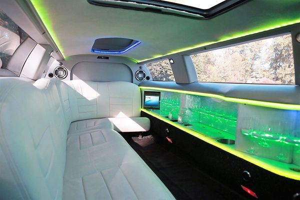 043 Лимузин Lincoln Town Car 120 ELIT 2gDr