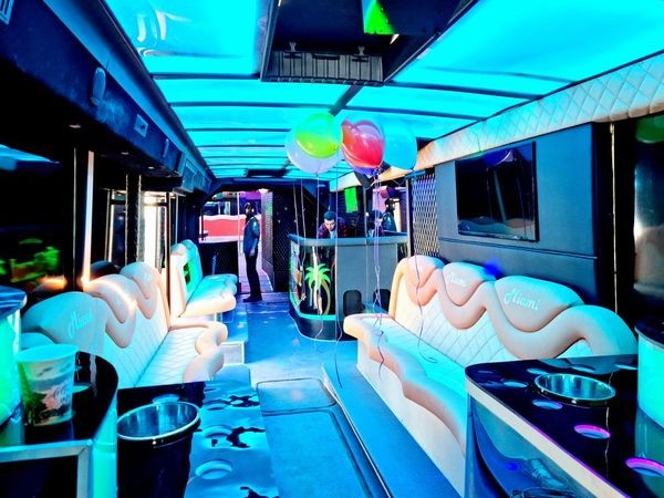 068 Автобус Party Bus Miami VIP на вечеринку день рождения lbek