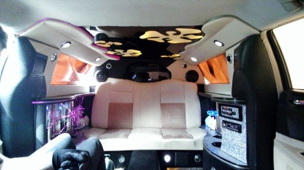 004 Лимузин Chrysler 300C Disco на свадьбу lrbl