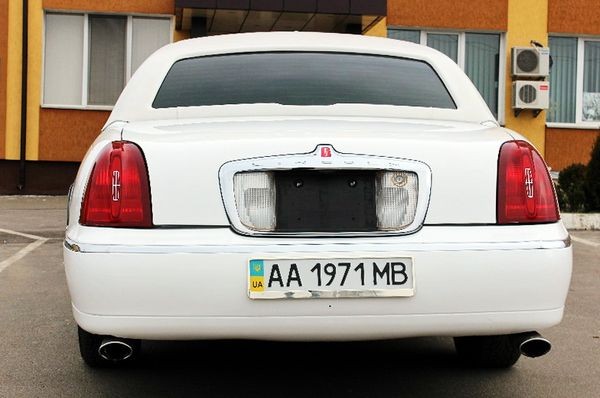 039 Лимузин Lincoln Town Car Prestige 3Xaw