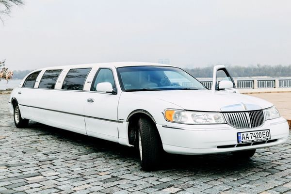 036 Лимузин Lincoln Disco-Plaza 25m7