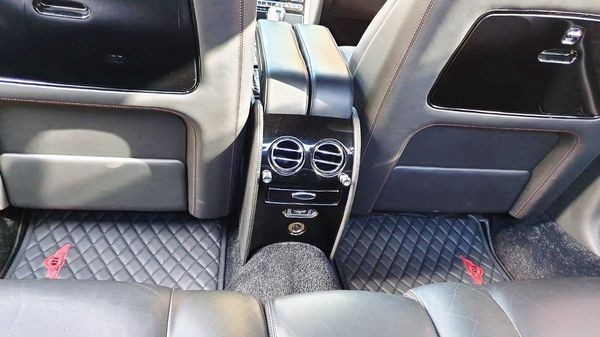 350 Vip-авто Bentley Arnage 2005 3Ev7