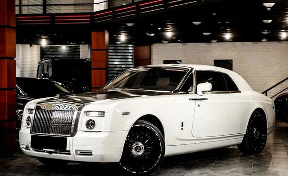 133 Rolls Royce Phantom Coupe белый l507