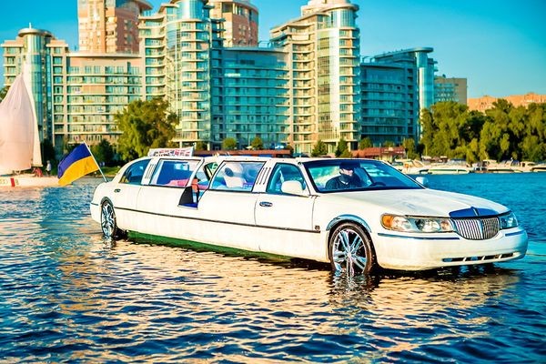 Aqua-Limousine аква лимузин 2o0j