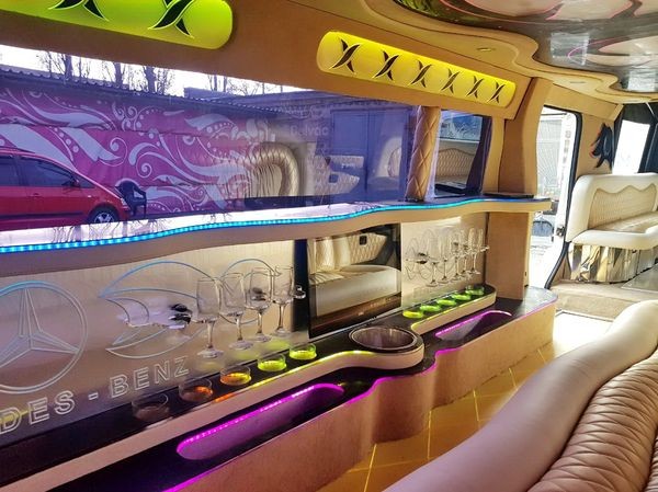 001 Лимузин кубик Mercedes G-class Gelandewagen 3DKj