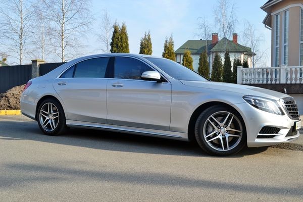 083 Vip-авто Mercedes W222 S500L серебристый на свадьбу jwX9