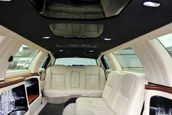 039 Лимузин Lincoln Town Car Prestige 3Xaw