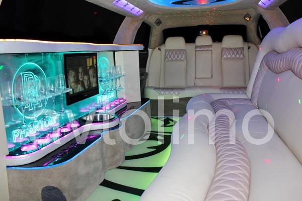 002 Лимузин Chrysler 300C Rolls-Royсe Phantom на свадьбу 29dl