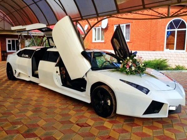 003 Лимузин Lamborghini Reventon белая на свадьбу 2pX2