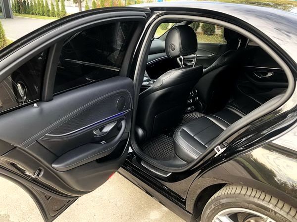 219 Авто бизнес класса Mercedes W213 E220d jVyy