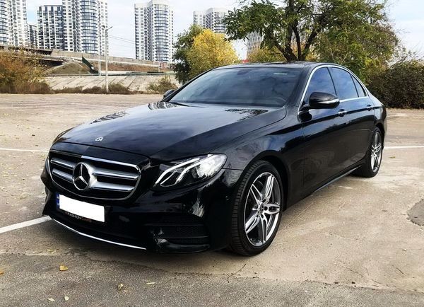 219 Авто бизнес класса Mercedes W213 E220d jVyy