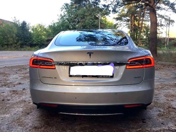 106 Tesla Model S90d авто на свадьбу 2YJ1