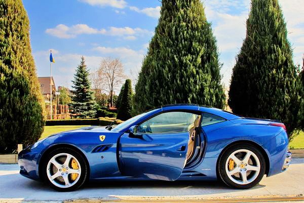351 Ferrari California 2012 год 28J5