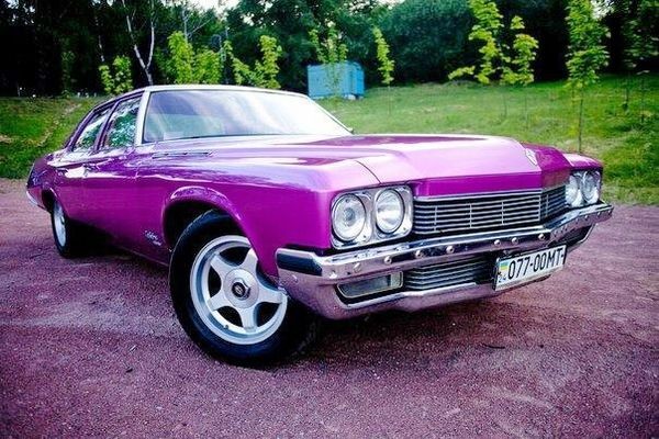 193 Ретро автомобиль Buick Le sabre розовый 3map