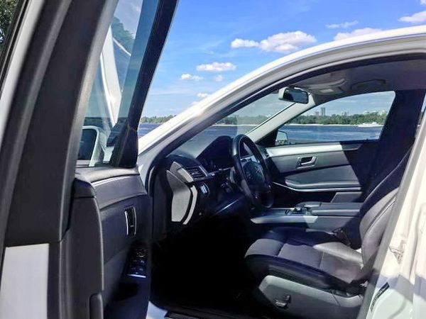 112 Mercedes W212 NEW белый 30m5