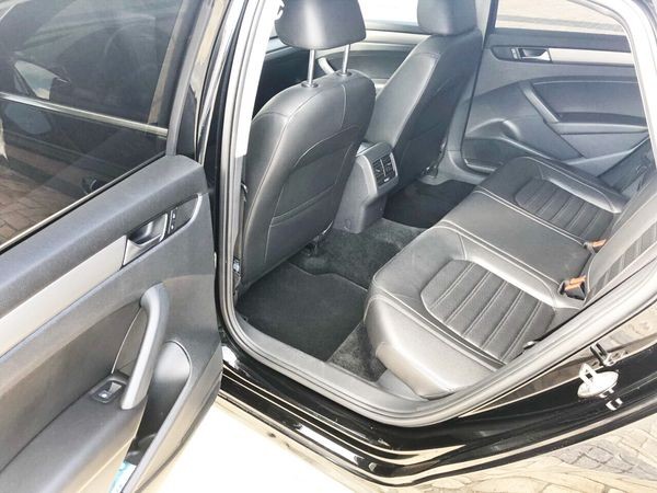 142 Volkswagen Passat B8 авто на свадьбу l91e