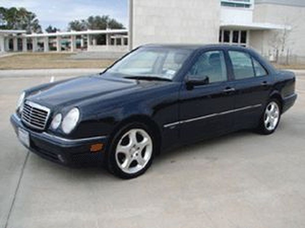 175 Mercedes W210 черный 2zOA