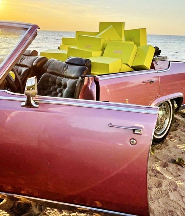 194 Ретро автомобиль Cadillac Fleetwood cabrio розовый laBo