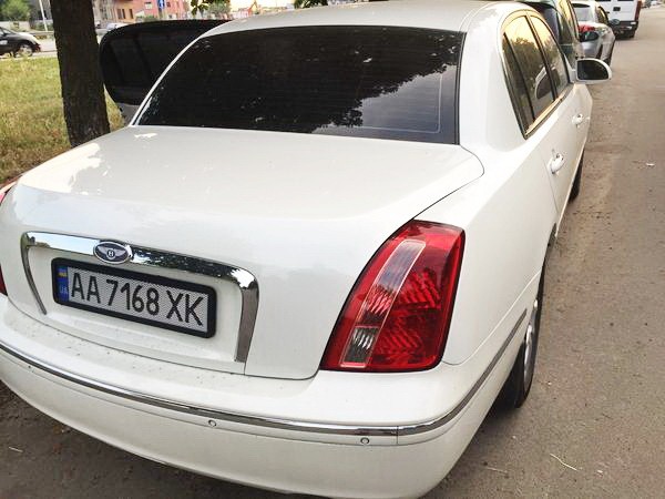 357 KIA Opirus белый j0w5