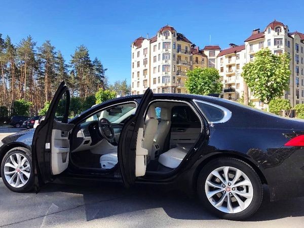 122 Jaguar XF черный 2017 lzLp
