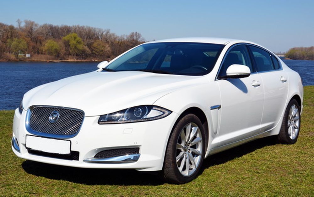 124 Jaguar XF белый авто на свадьбу 21NZ