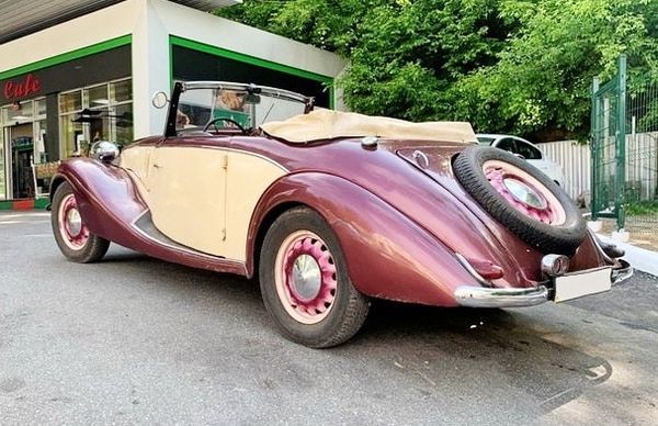 197 Ретро автомобиль Fiat Topolino на свадьбу съемки j8A5