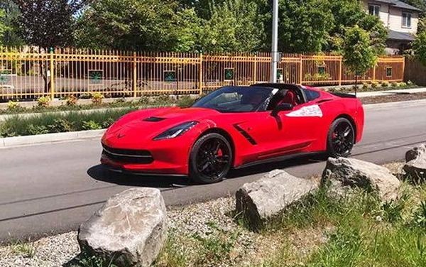 366 Кабриолет CHEVROLET CORVETTE TARGA красный 3XRa