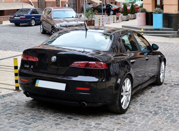 140 Alfa Romeo черная loA4