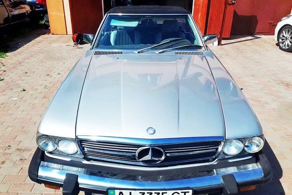 171 Ретро автомобиль Mercedes SL 107 1985 год lApg