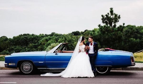 192 Ретро автомобиль Cadillac Eldorado голубой lkaV