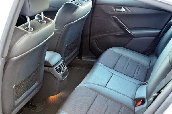 144 Peugeot 508GT белый авто на свадьбу 3raV