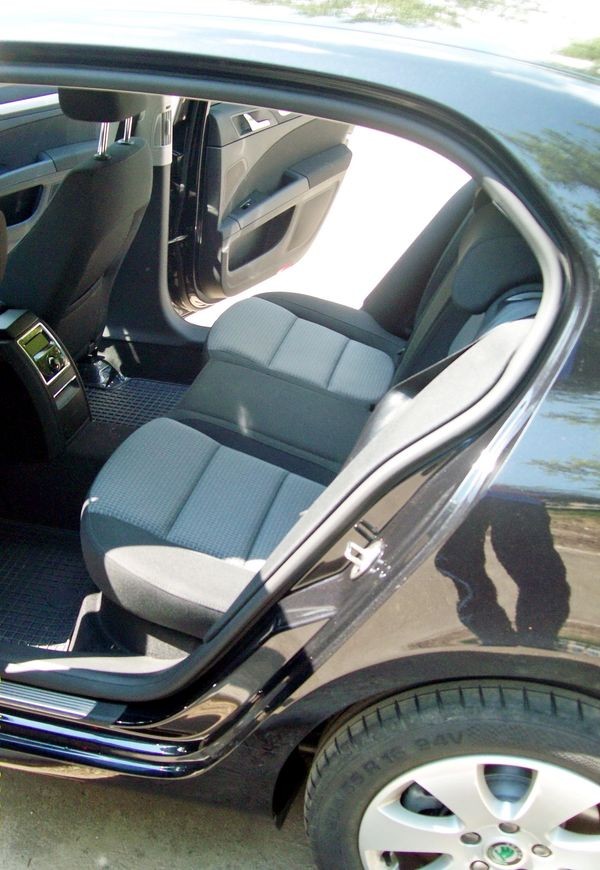 177 Skoda Super B черная 2Arg