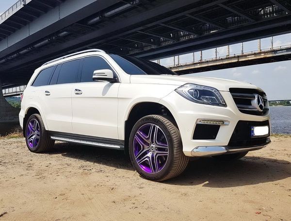 057 Внедорожник Mercedes GL350d j0Ve