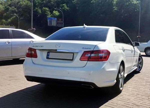 112 Mercedes W212 NEW белый 30m5