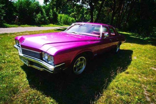 193 Ретро автомобиль Buick Le sabre розовый 3map