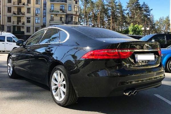 122 Jaguar XF черный 2017 lzLp