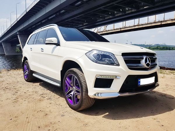 057 Внедорожник Mercedes GL350d j0Ve