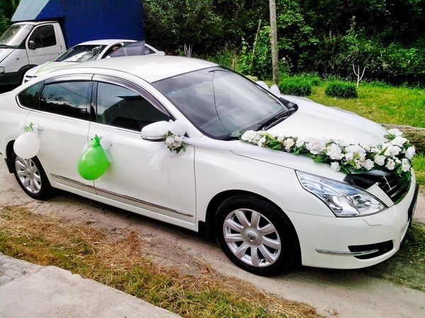 141 Nissan Teana белая авто на свадьбу jD6n