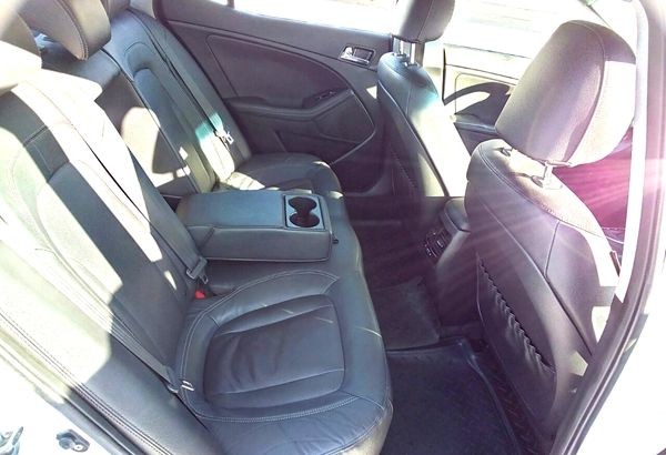 228 Kia Optima белый авто на свадьбу 2BVY