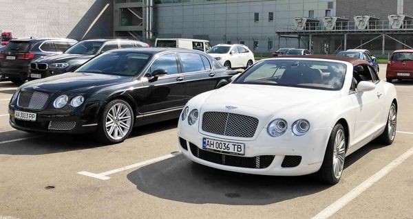 217 Кабриолет Bentley Continental GT белый 2yAA