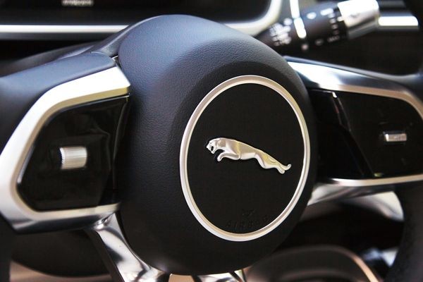 354 Внедорожник Jaguar I-pace 2018 год 2Y17