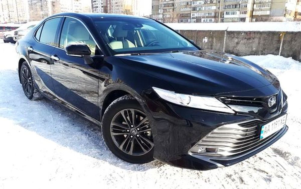 150 Toyota Camry V70 черная 2019 авто на свадьбу jvnn