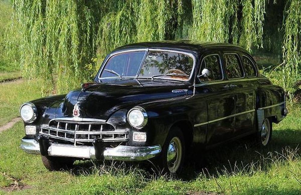 209 Ретро автомобиль ZIM GAZ-12 черный на свадьбу съемки 30re