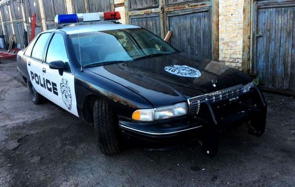 382 автомобиль полиции Chevrolet Caprice на съемки кино рекламы 3zOp