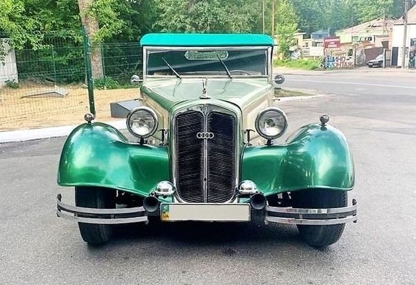 196 Ретро кабрио автомобиль Dampf Kraft Wagen (DKW) на свадьбу съемки 3vdO